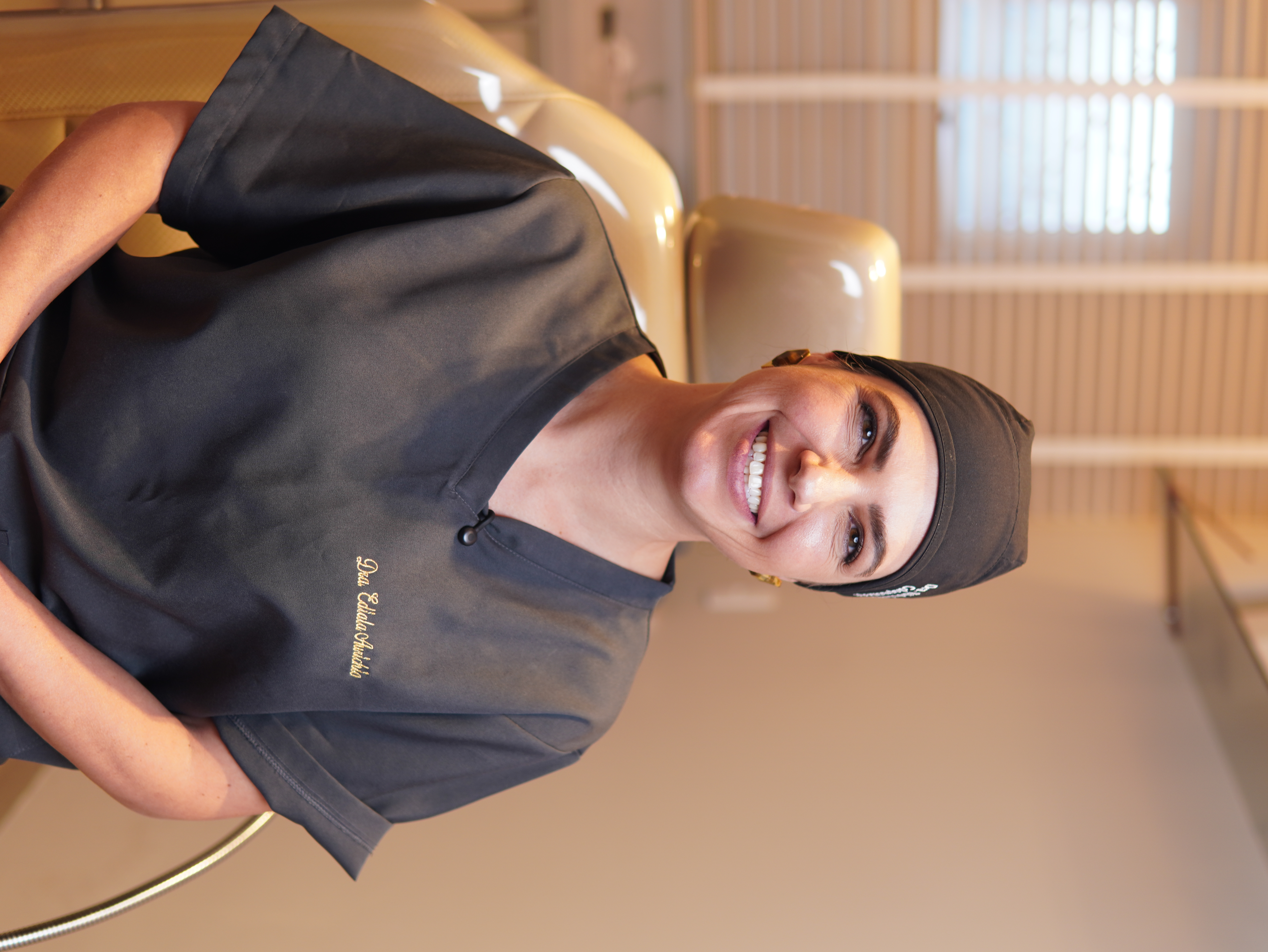 Foto profissional para substituir pela Dra. Ediala Aurichio